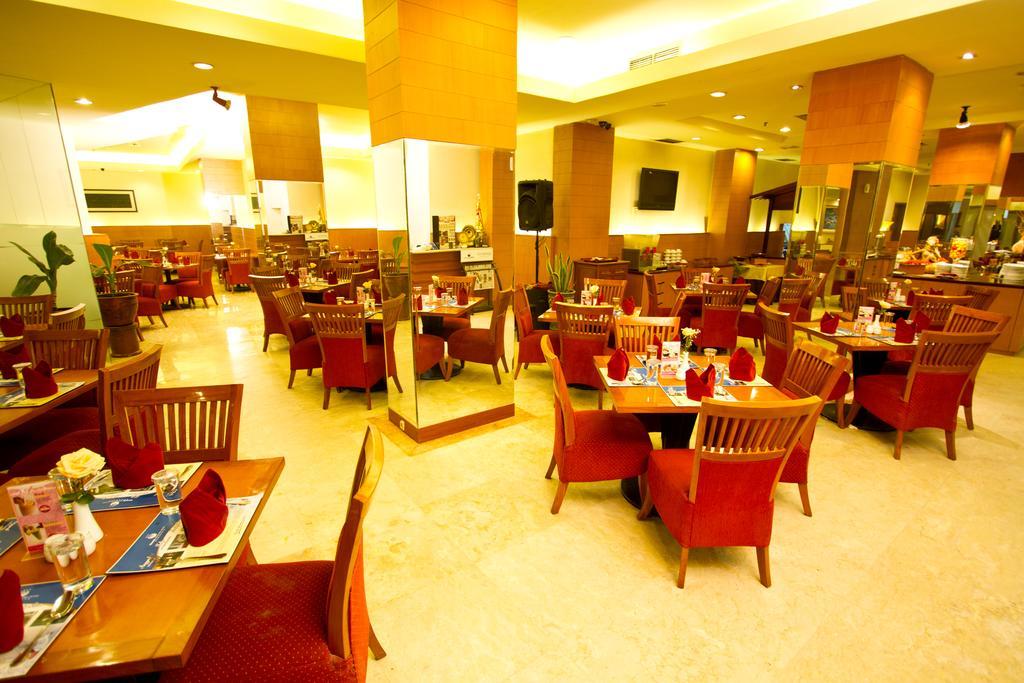 Hotel Bisanta Bidakara Tunjungan Surabaya Luaran gambar