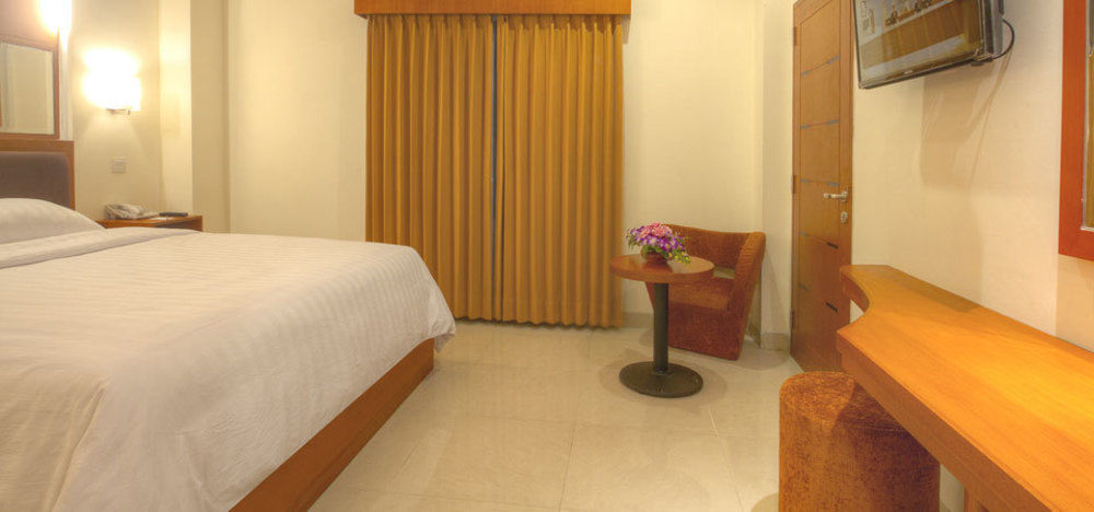 Hotel Bisanta Bidakara Tunjungan Surabaya Luaran gambar